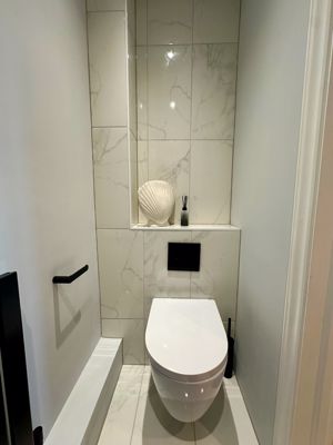 Cloakroom (vendor photo)- click for photo gallery